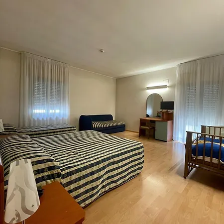 La Pergola 3*
