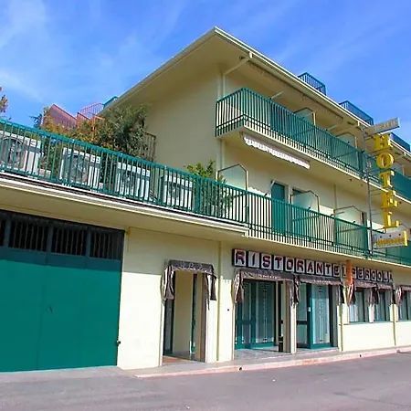 La Pergola 3*